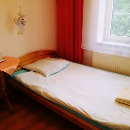 Rezydencja Zamek Krynica Zdroj Bilik gambar