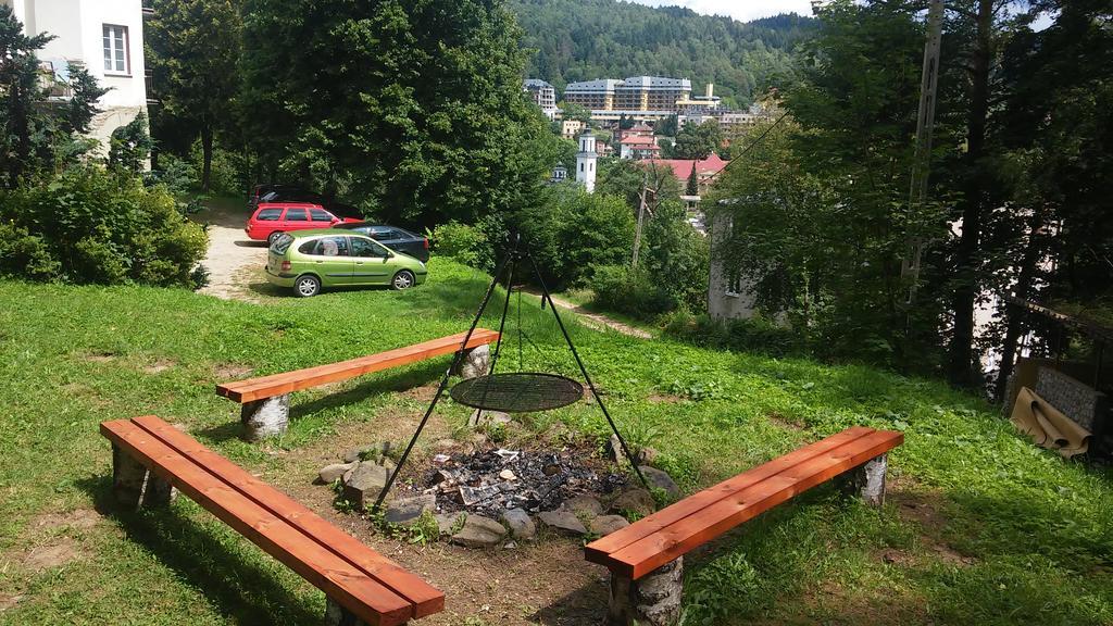 Rezydencja Zamek Krynica Zdroj Luaran gambar