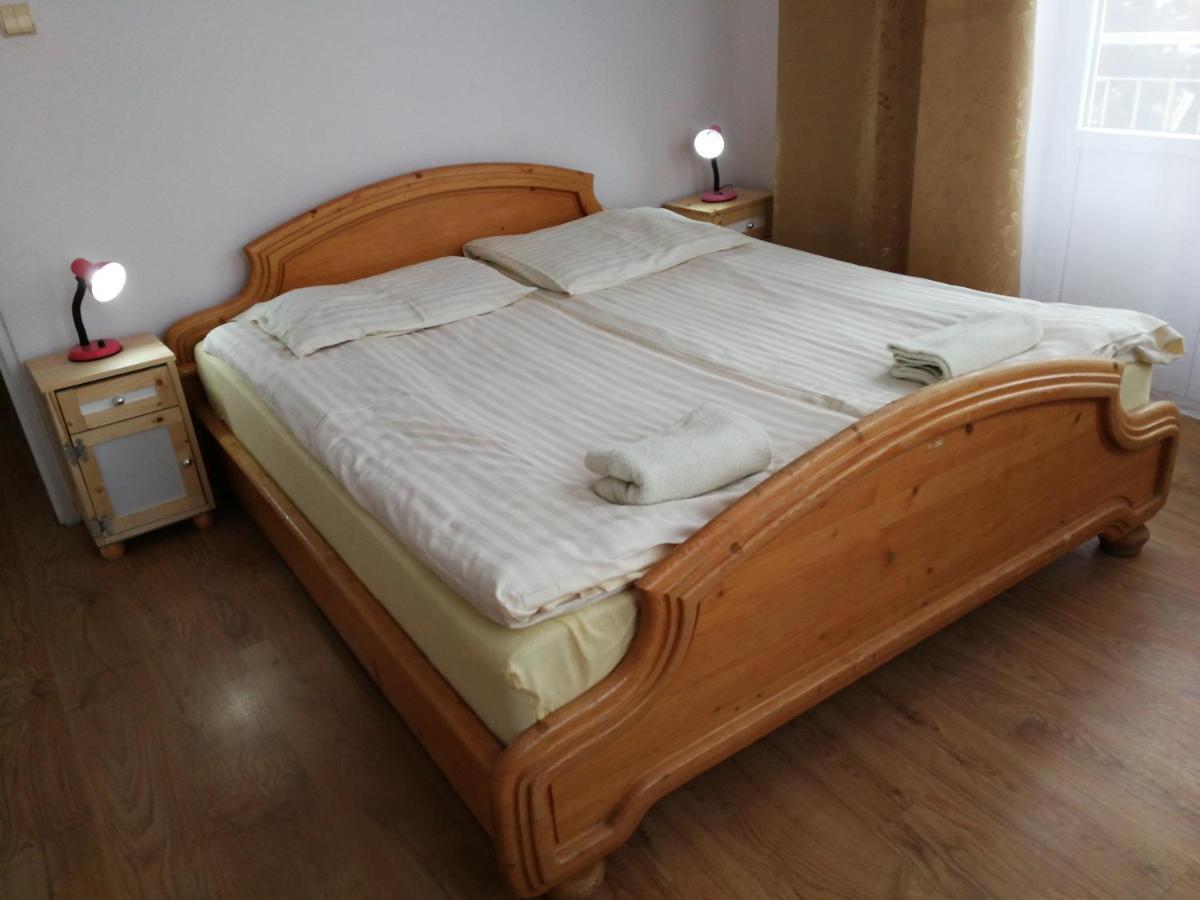 Rezydencja Zamek Krynica Zdroj Luaran gambar